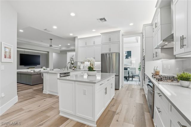 12021 Azalea WAY, Naples, FL 34120