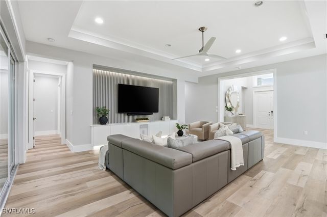 12021 Azalea WAY, Naples, FL 34120