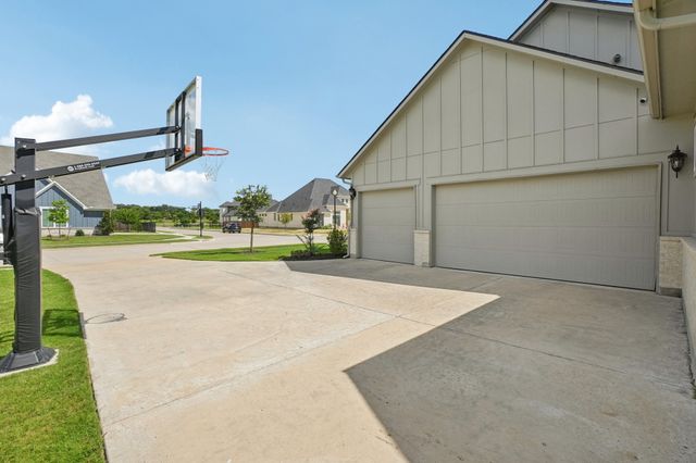 261 Carrington Drive, Argyle, TX 76226