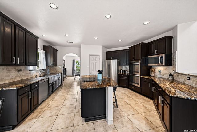 17431 Helotes Springs, Helotes, TX 78023