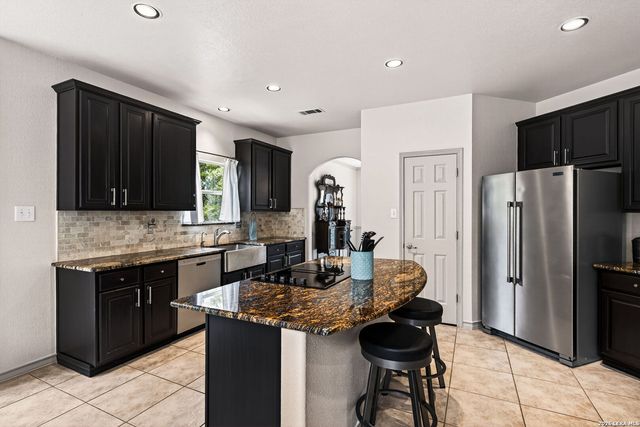 17431 Helotes Springs, Helotes, TX 78023