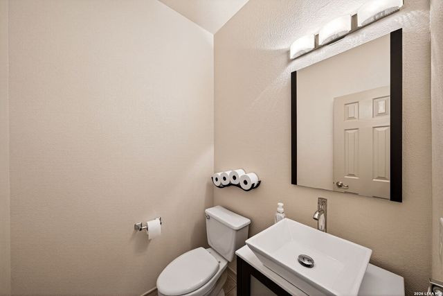 17431 Helotes Springs, Helotes, TX 78023