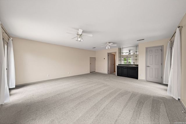17431 Helotes Springs, Helotes, TX 78023