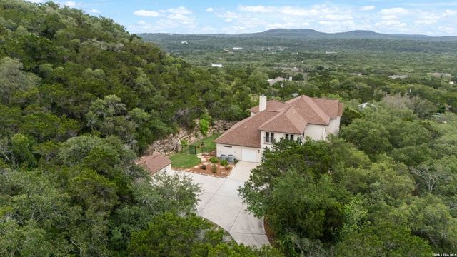 17431 Helotes Springs, Helotes, TX 78023