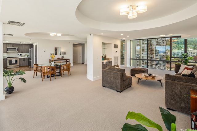 1114 Punahou Street PH3, Honolulu, HI 96826