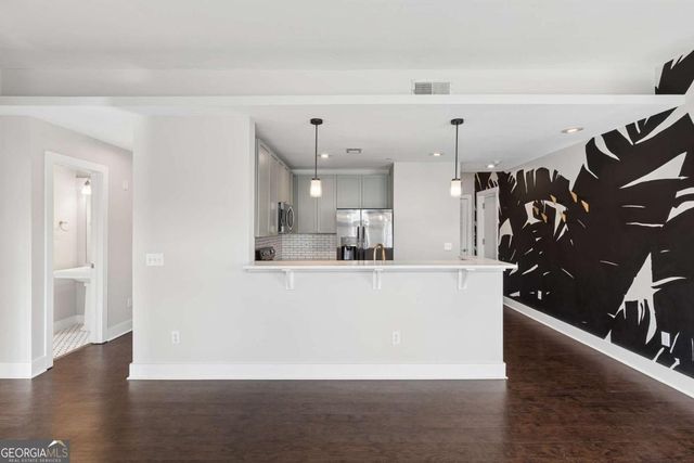 933 Garrett Street SE 304, Atlanta, GA 30316