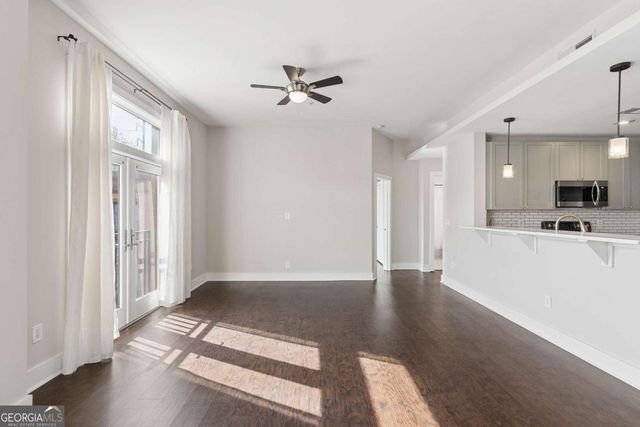 933 Garrett Street SE 304, Atlanta, GA 30316