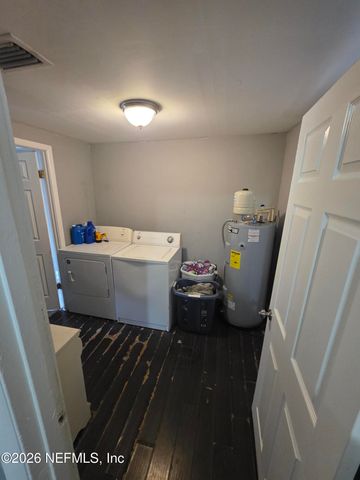 9258 11TH Avenue, Jacksonville, FL 32208