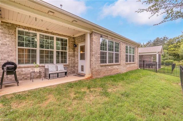 1416 Farm Ridge Road, Kernersville, NC 27284