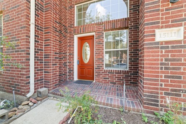15111 Snow Hill Court, Sugar Land, TX 77498