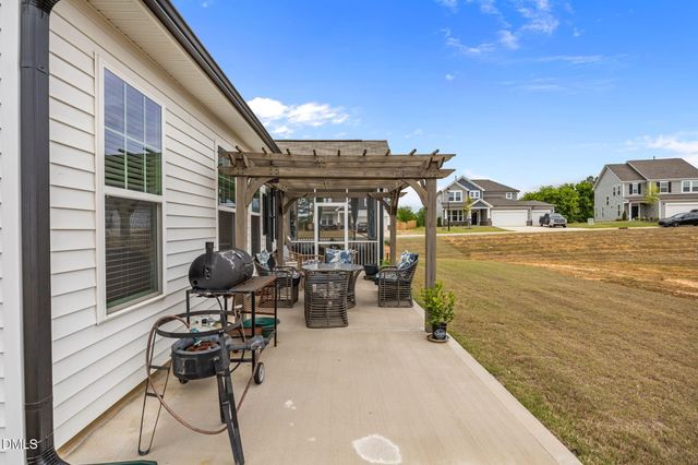442 Winding Creek Drive, Lillington, NC 27546