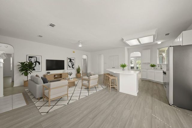 1114 Foxland Chase Street, Sugar Land, TX 77479