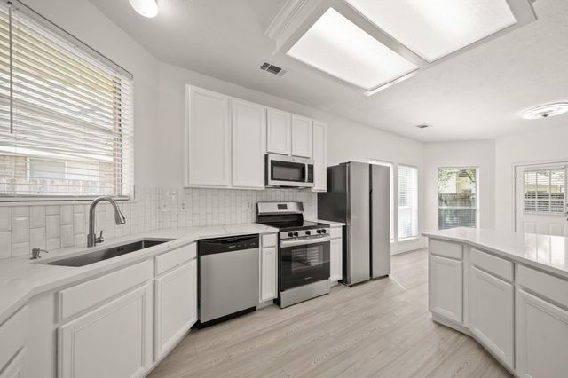 1114 Foxland Chase Street, Sugar Land, TX 77479