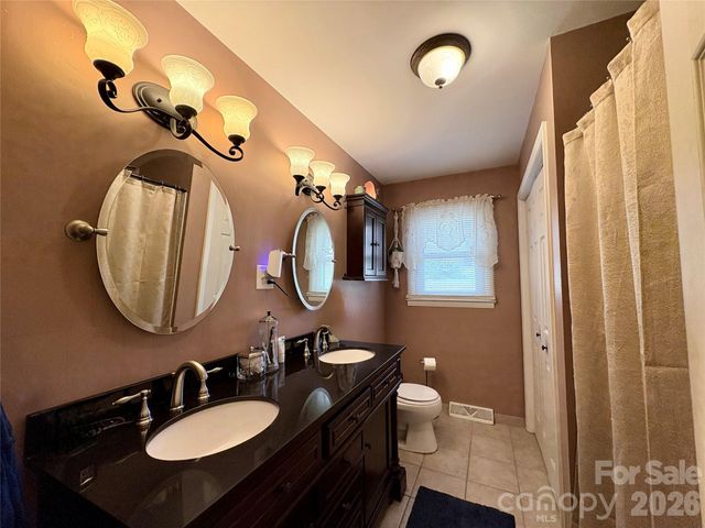 5666 US 70 Highway E, Nebo, NC 28761