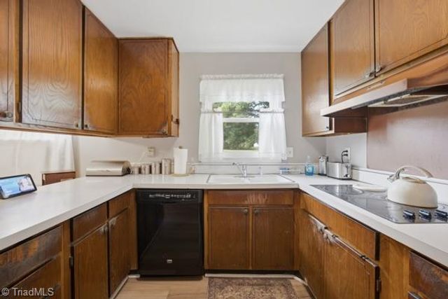 3205 Crestview Drive, High Point, NC 27260