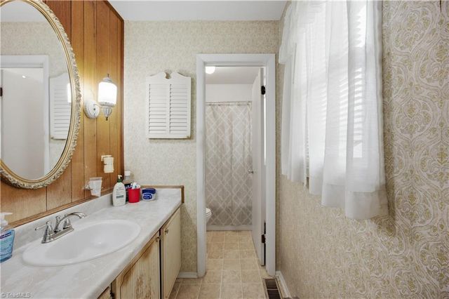 3205 Crestview Drive, High Point, NC 27260