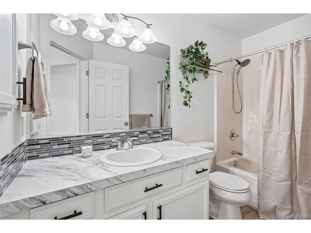 4319 Mariposa Ln, Evans, CO 80620