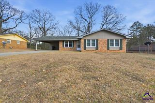 223 Randy Circle, Warner Robins, GA 31088