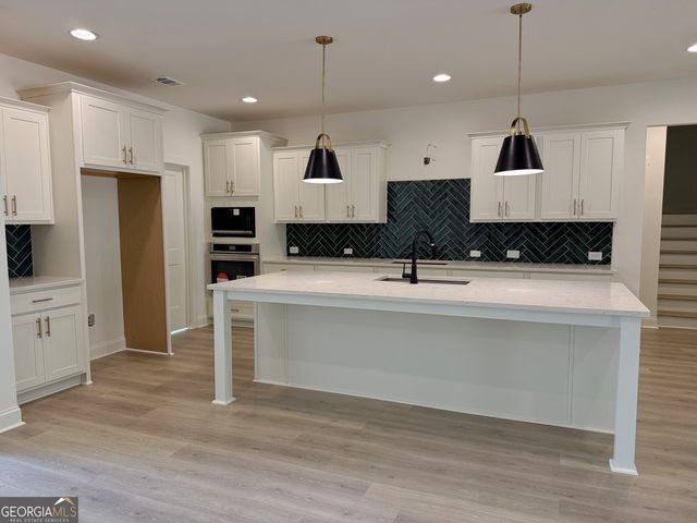409 Flint Farms Drive, Concord, GA 30206