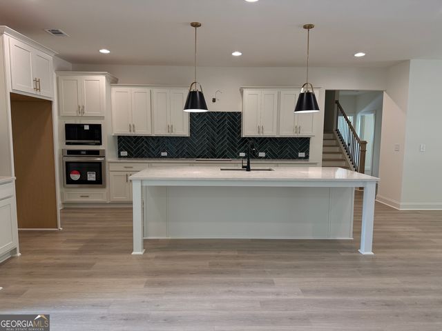 409 Flint Farms Drive, Concord, GA 30206
