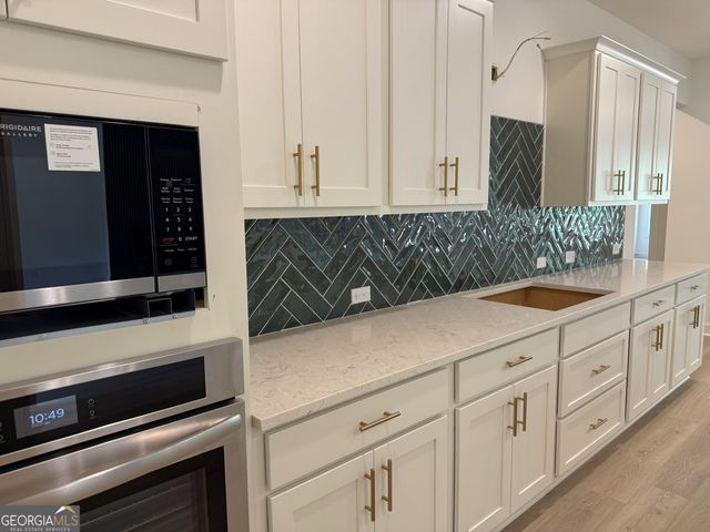 409 Flint Farms Drive, Concord, GA 30206