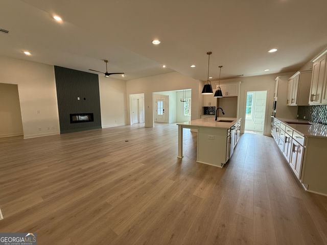 409 Flint Farms Drive, Concord, GA 30206