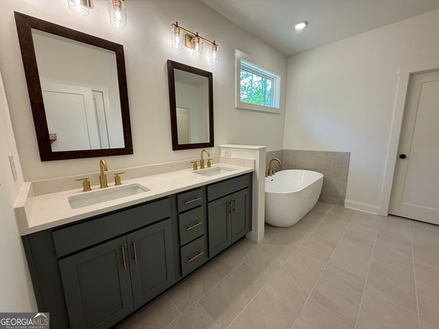 409 Flint Farms Drive, Concord, GA 30206