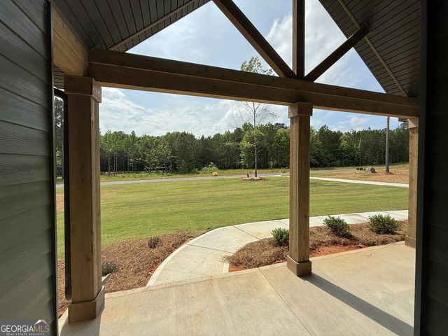 409 Flint Farms Drive, Concord, GA 30206