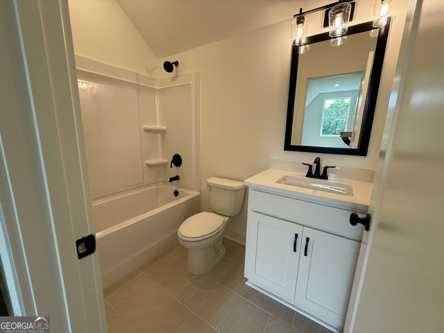 409 Flint Farms Drive, Concord, GA 30206