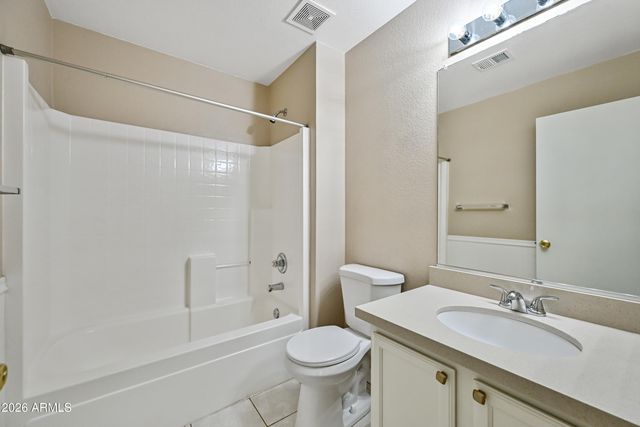 10550 W VIA DEL SOL Avenue, Peoria, AZ 85383