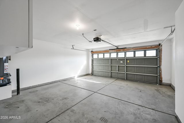 10550 W VIA DEL SOL Avenue, Peoria, AZ 85383