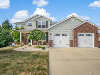 831 Sheridan Lane, Waterloo, IL 62298