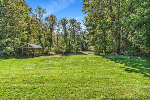 5005 Jensen Road, Fruitport, MI 49415