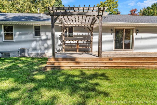 5005 Jensen Road, Fruitport, MI 49415