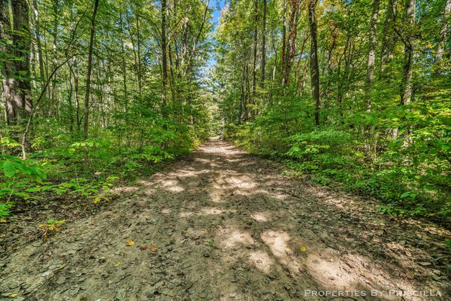 5005 Jensen Road, Fruitport, MI 49415