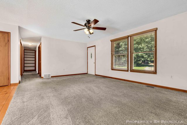 5005 Jensen Road, Fruitport, MI 49415