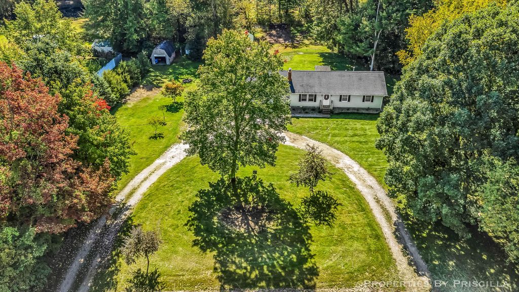 5005 Jensen Road, Fruitport, MI 49415