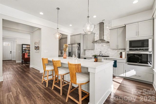 5010 Whitman Avenue, Matthews, NC 28105