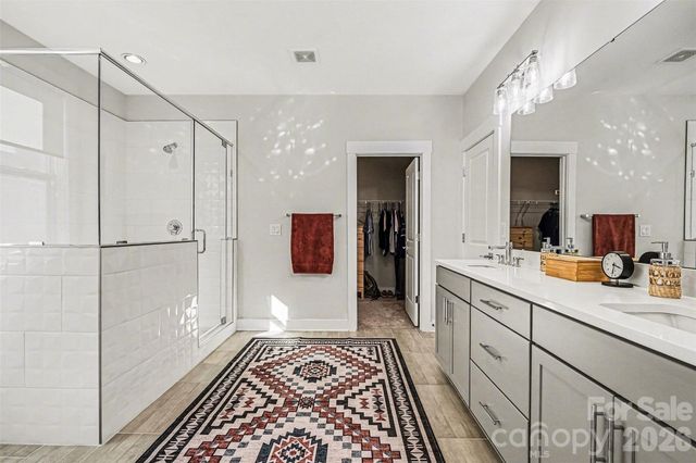 5010 Whitman Avenue, Matthews, NC 28105