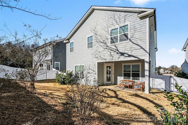5010 Whitman Avenue, Matthews, NC 28105