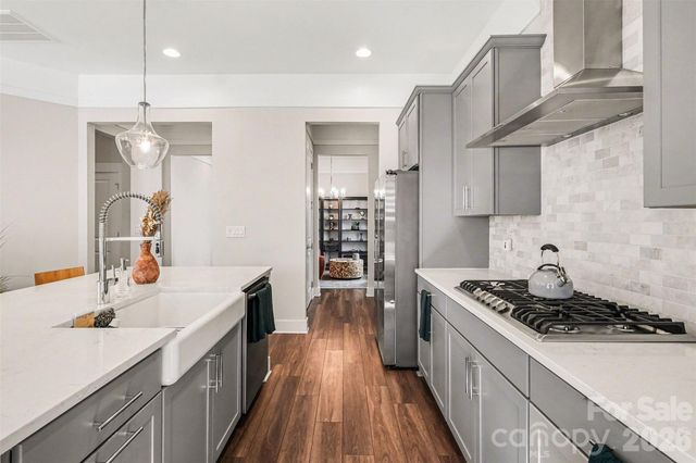 5010 Whitman Avenue, Matthews, NC 28105