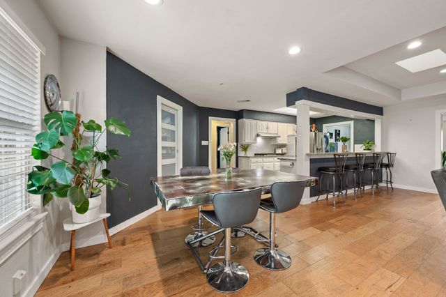 4306 Three Oaks Drive, Arlington, TX 76016