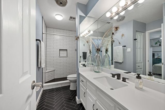 4306 Three Oaks Drive, Arlington, TX 76016