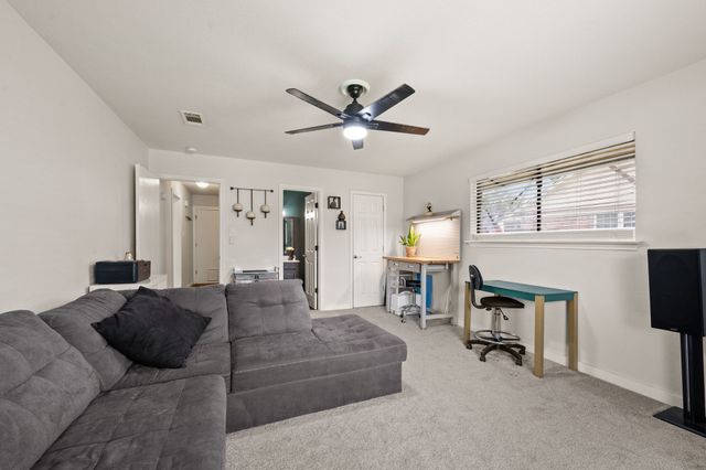 4306 Three Oaks Drive, Arlington, TX 76016