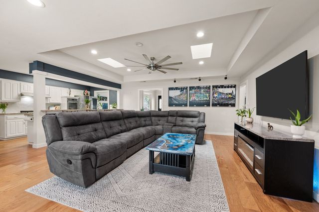 4306 Three Oaks Drive, Arlington, TX 76016