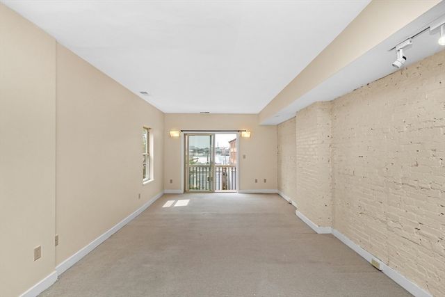 296 Meridian St 2, Boston, MA 02128