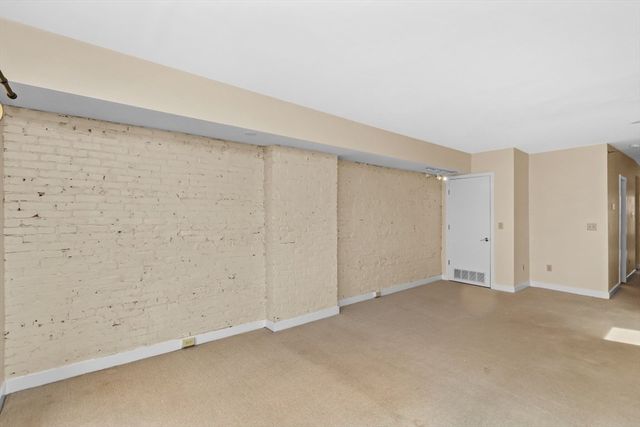 296 Meridian St 2, Boston, MA 02128