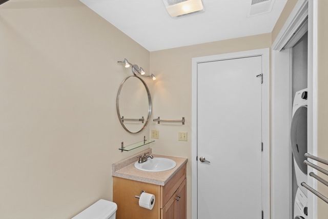 296 Meridian St 2, Boston, MA 02128