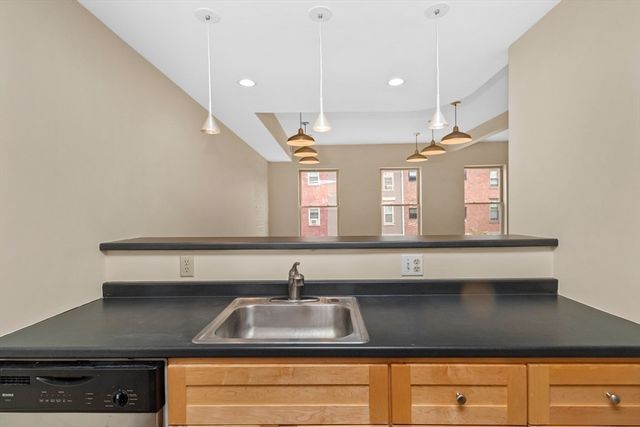 296 Meridian St 2, Boston, MA 02128