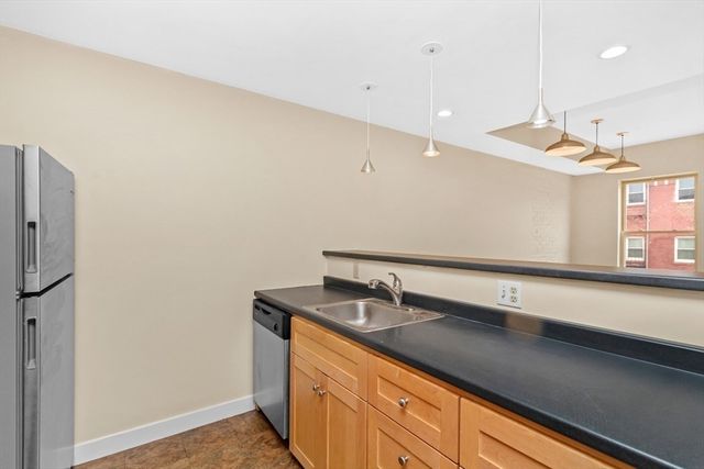 296 Meridian St 2, Boston, MA 02128